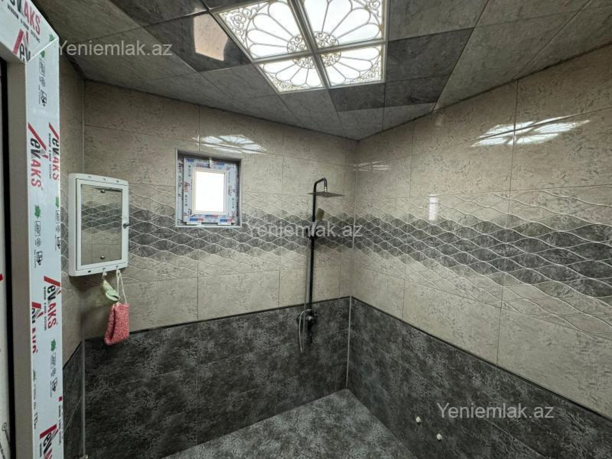 Satılır 4 otaqlı həyət evi 100 m²