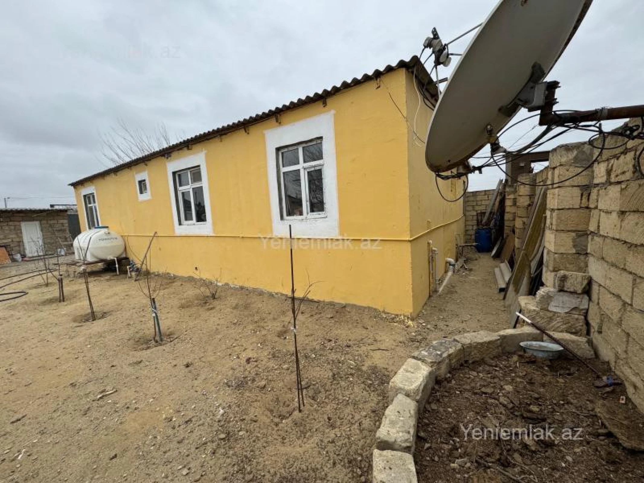 Satılır 4 otaqlı həyət evi 100 m²