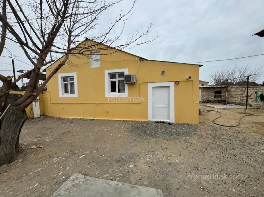 Satılır 4 otaqlı həyət evi 100 m²