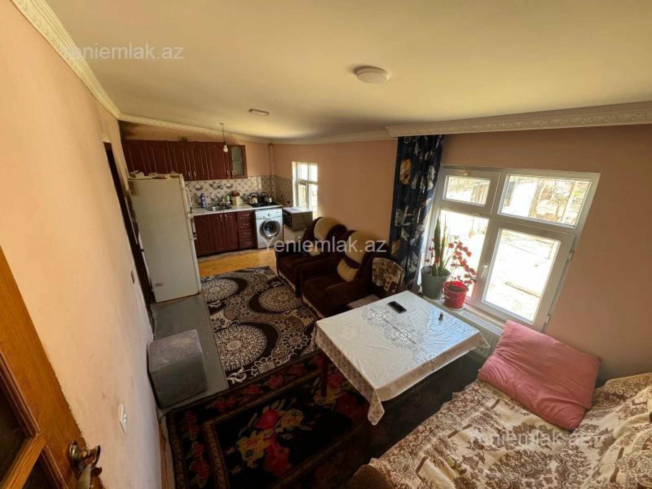 Satılır 4 otaqlı həyət evi 100 m²