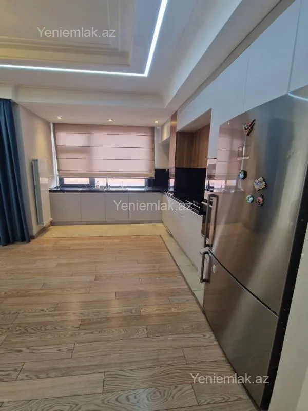 Satılır 3 otaqlı yeni tikili 107 m²