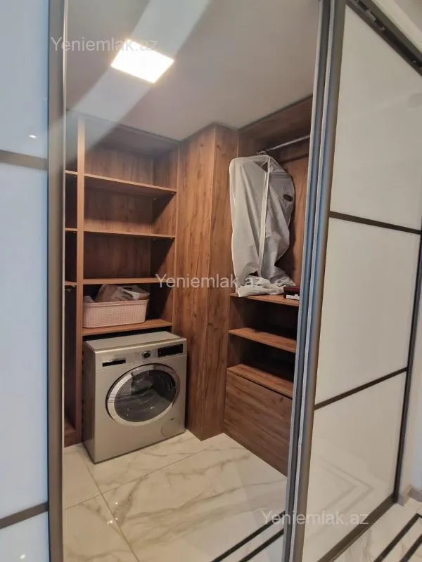 Satılır 3 otaqlı yeni tikili 107 m²
