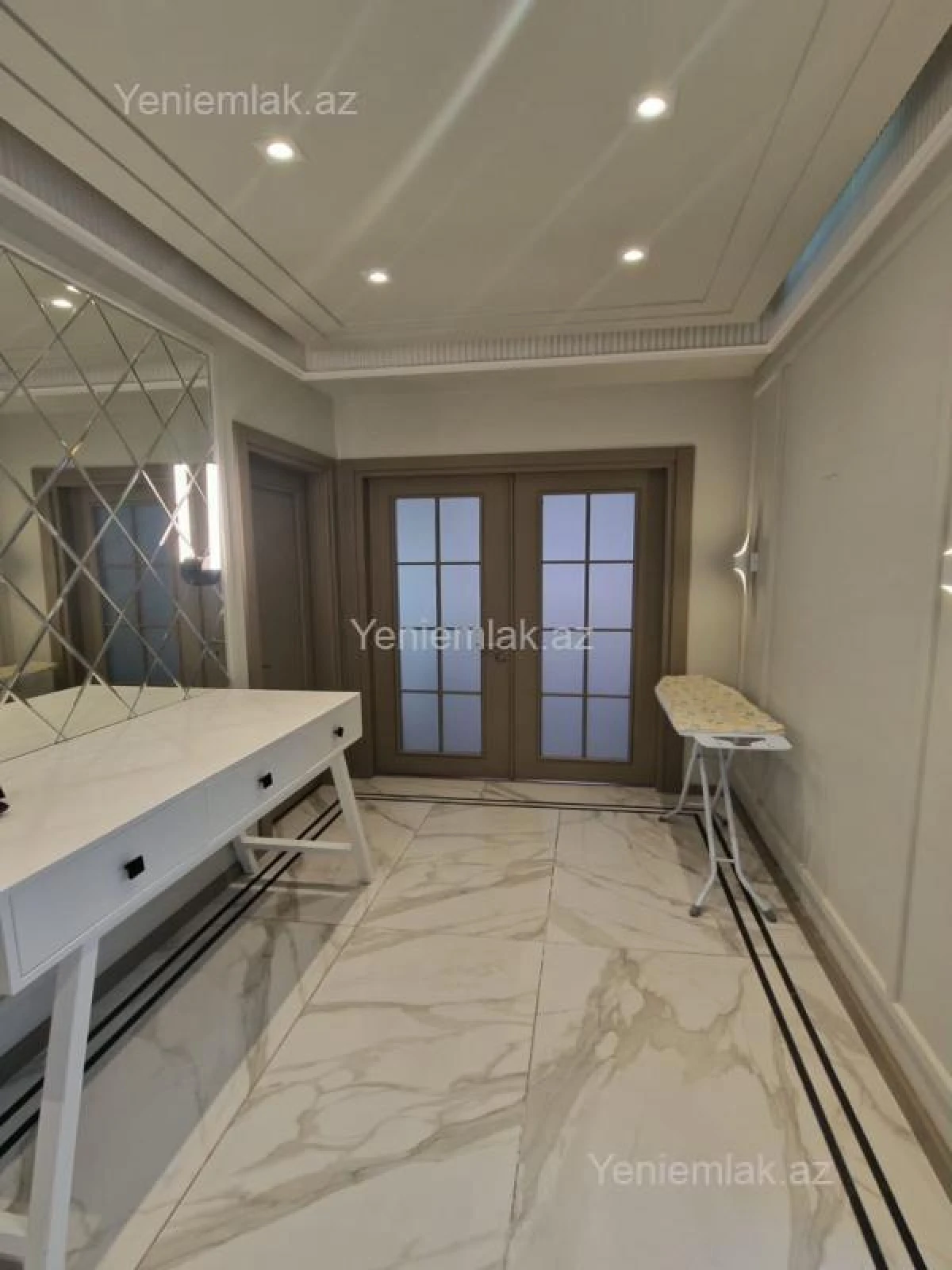 Satılır 3 otaqlı yeni tikili 107 m²