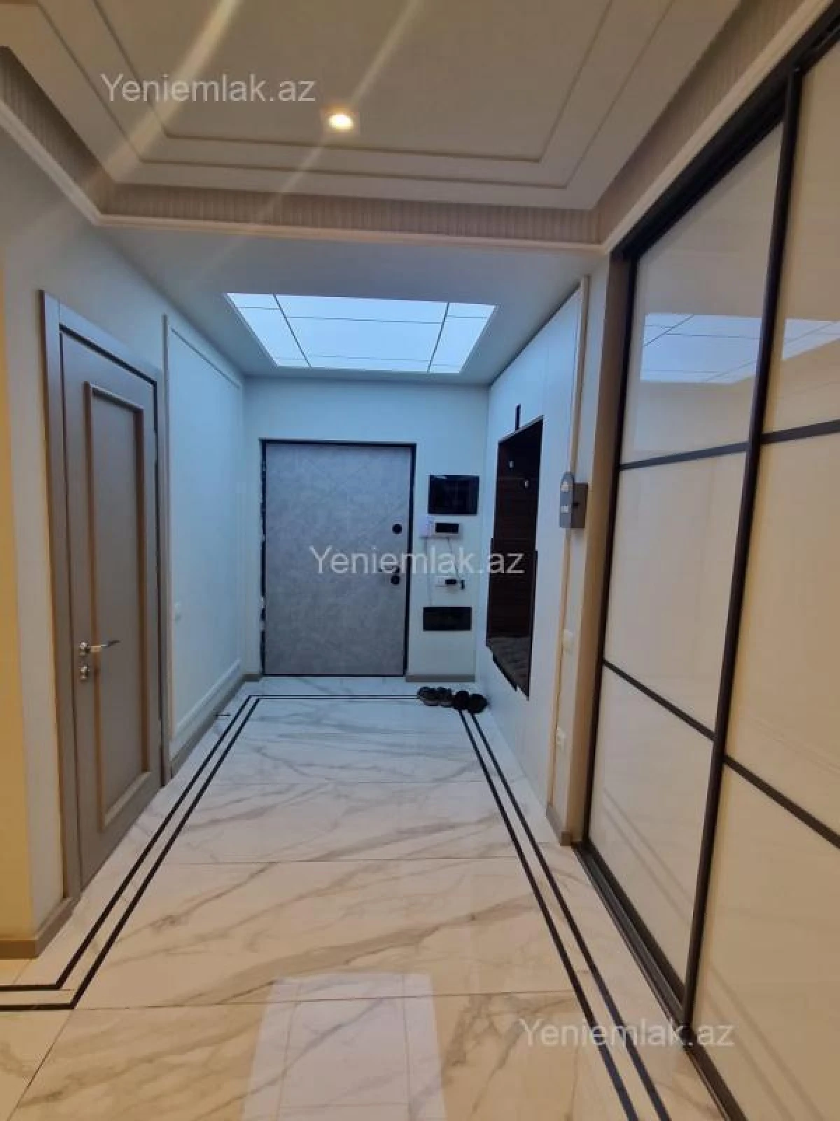 Satılır 3 otaqlı yeni tikili 107 m²