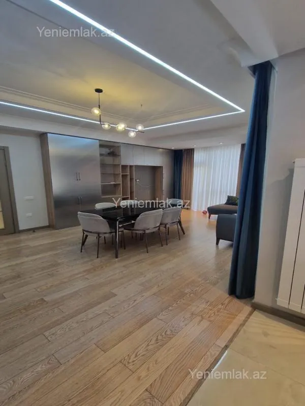 Satılır 3 otaqlı yeni tikili 107 m²