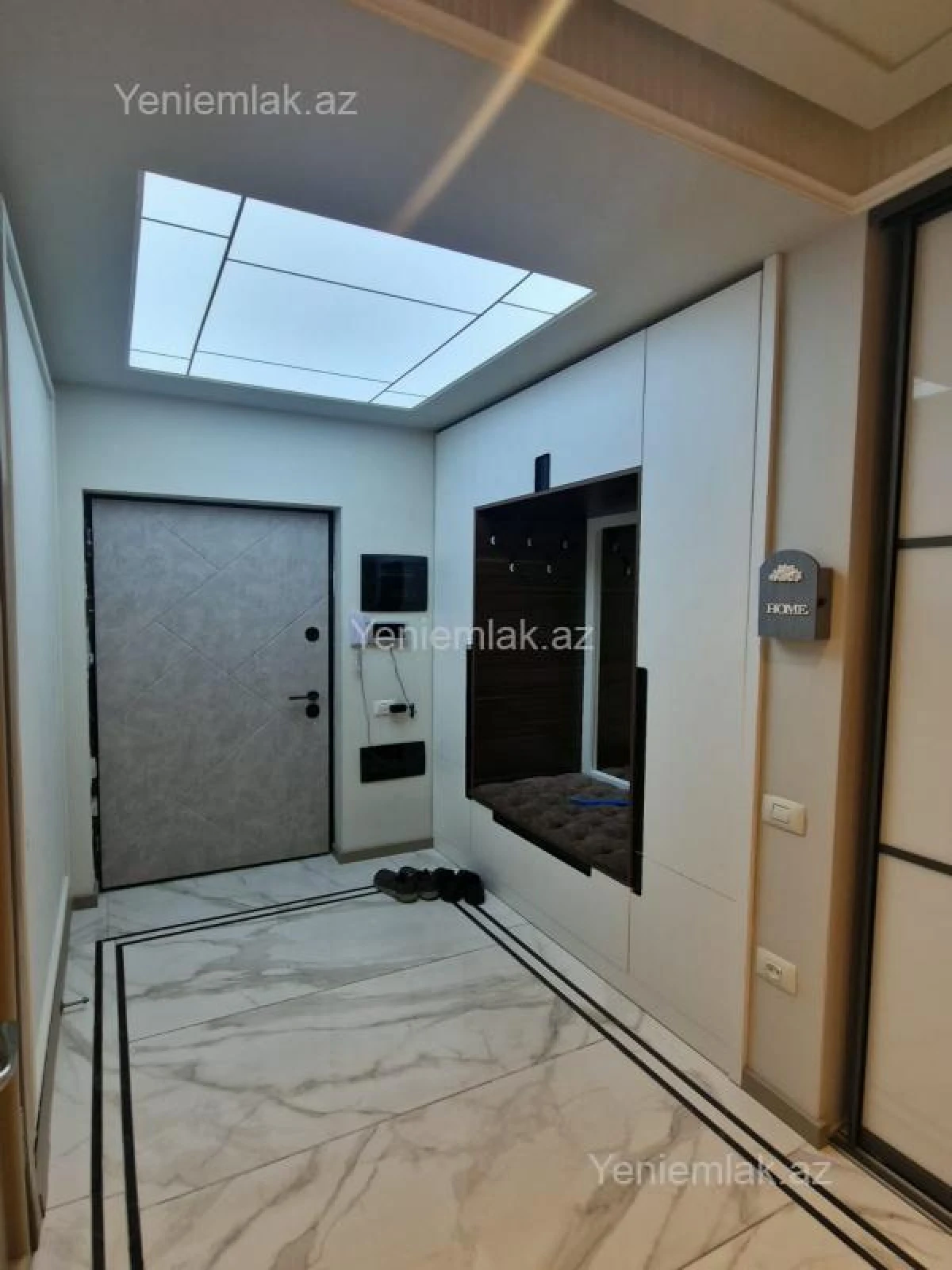 Satılır 3 otaqlı yeni tikili 107 m²