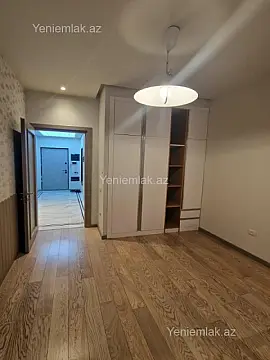 Satılır 3 otaqlı yeni tikili 107 m²