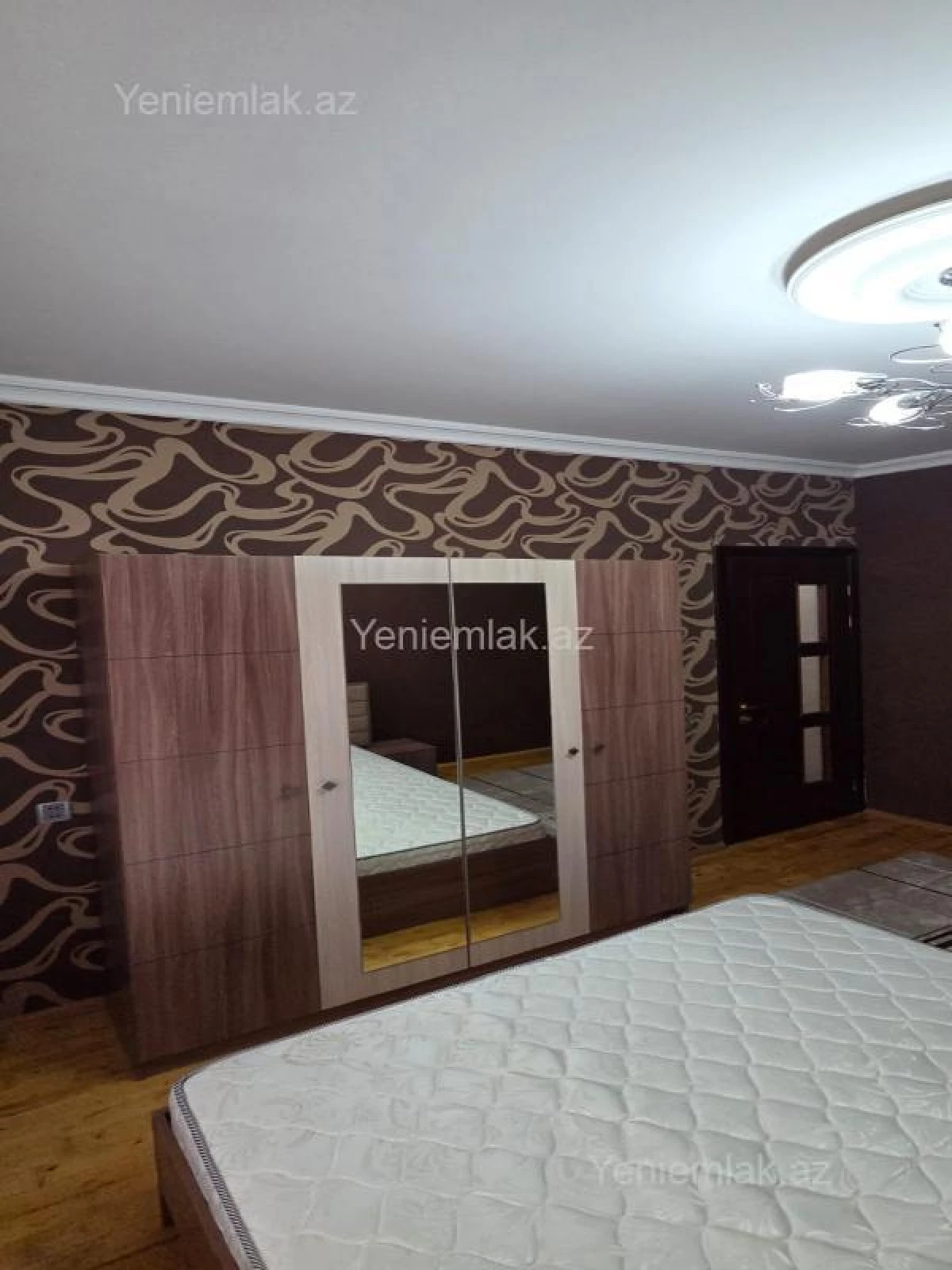 Satılır 3 otaqlı köhnə tikili 64 m²