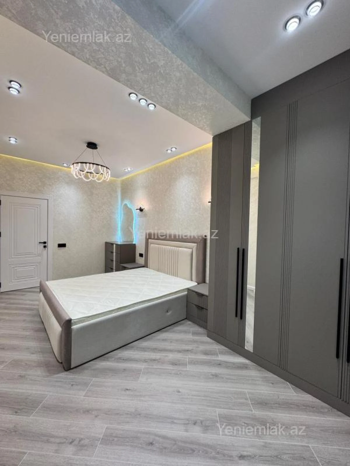 Satılır 3 otaqlı yeni tikili 107 m²