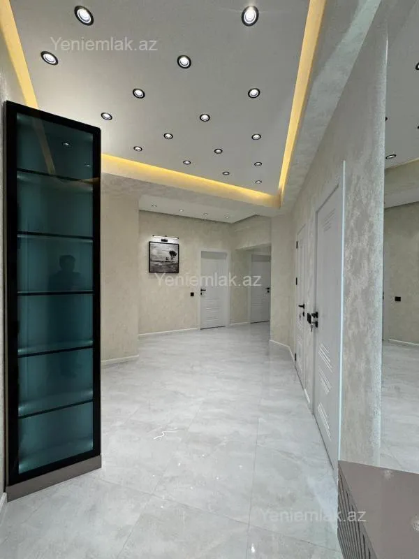 Satılır 3 otaqlı yeni tikili 107 m²