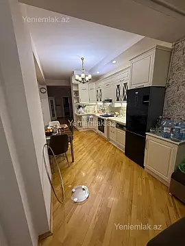 Satılır 3 otaqlı yeni tikili 134 m²