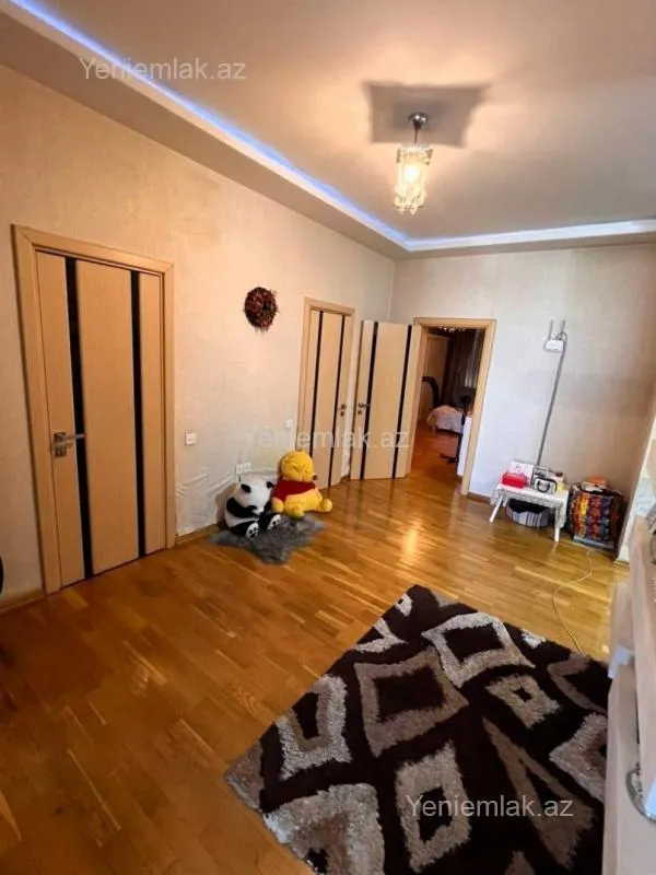 Satılır 2 otaqlı yeni tikili 108 m²