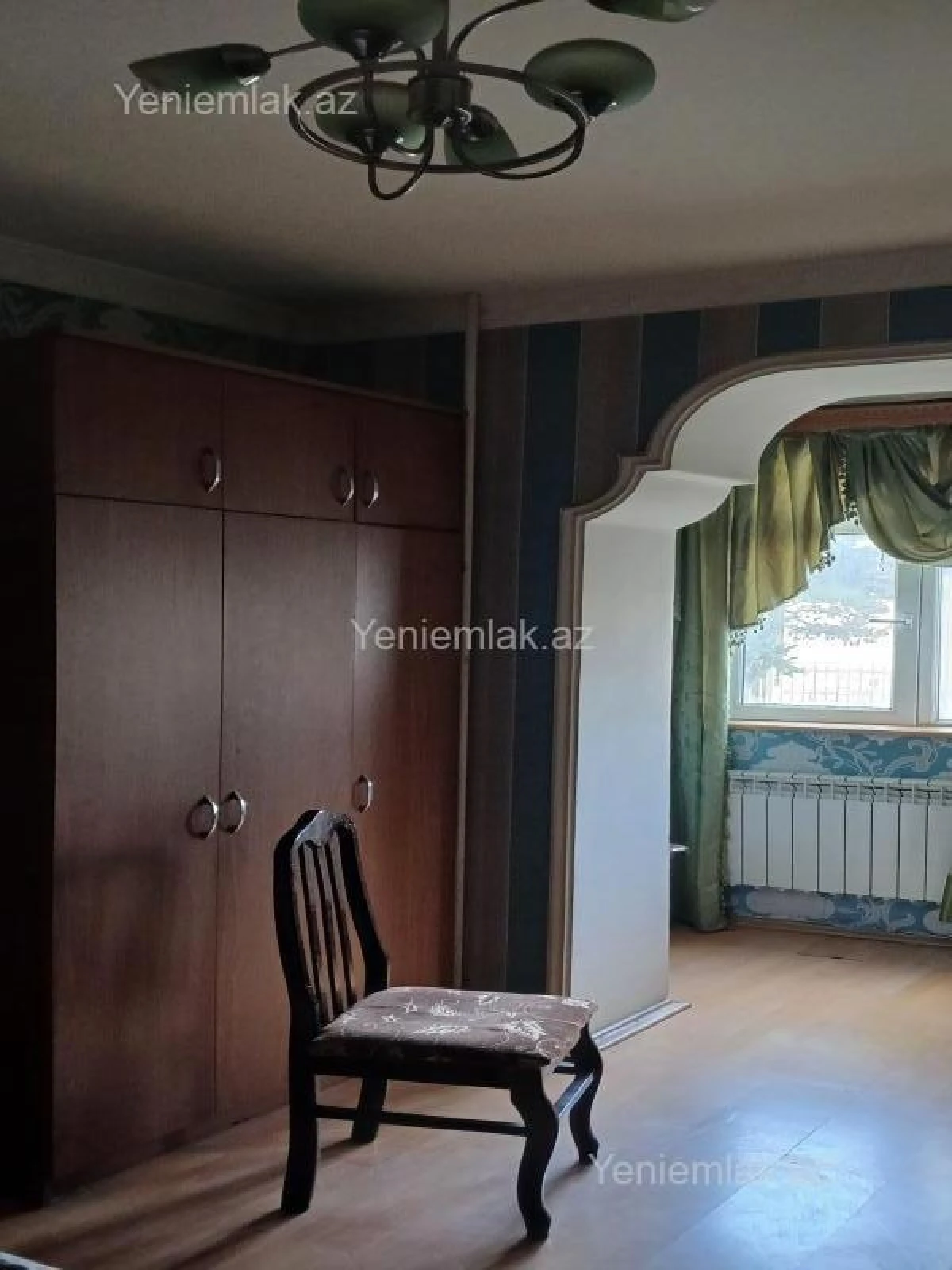 Satılır 2 otaqlı köhnə tikili 65 m²