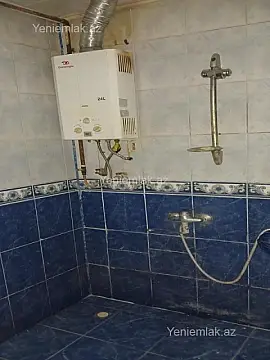 Satılır 2 otaqlı köhnə tikili 65 m²