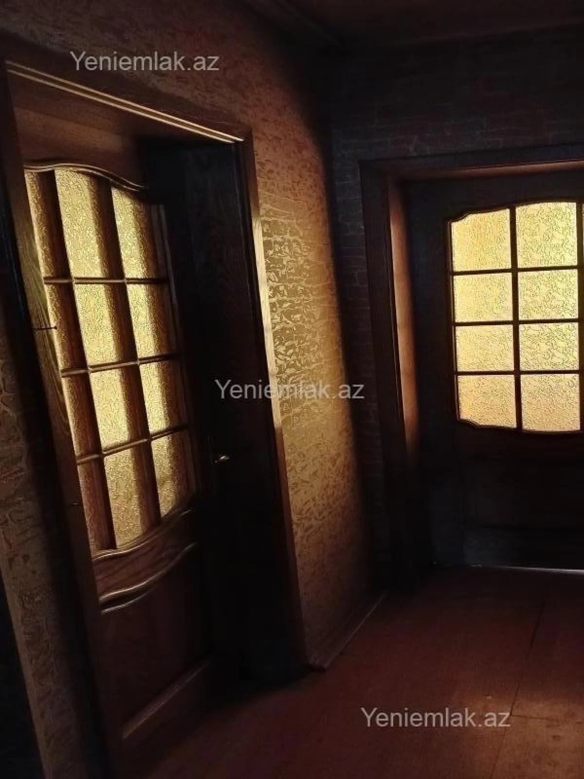 Satılır 2 otaqlı köhnə tikili 65 m²