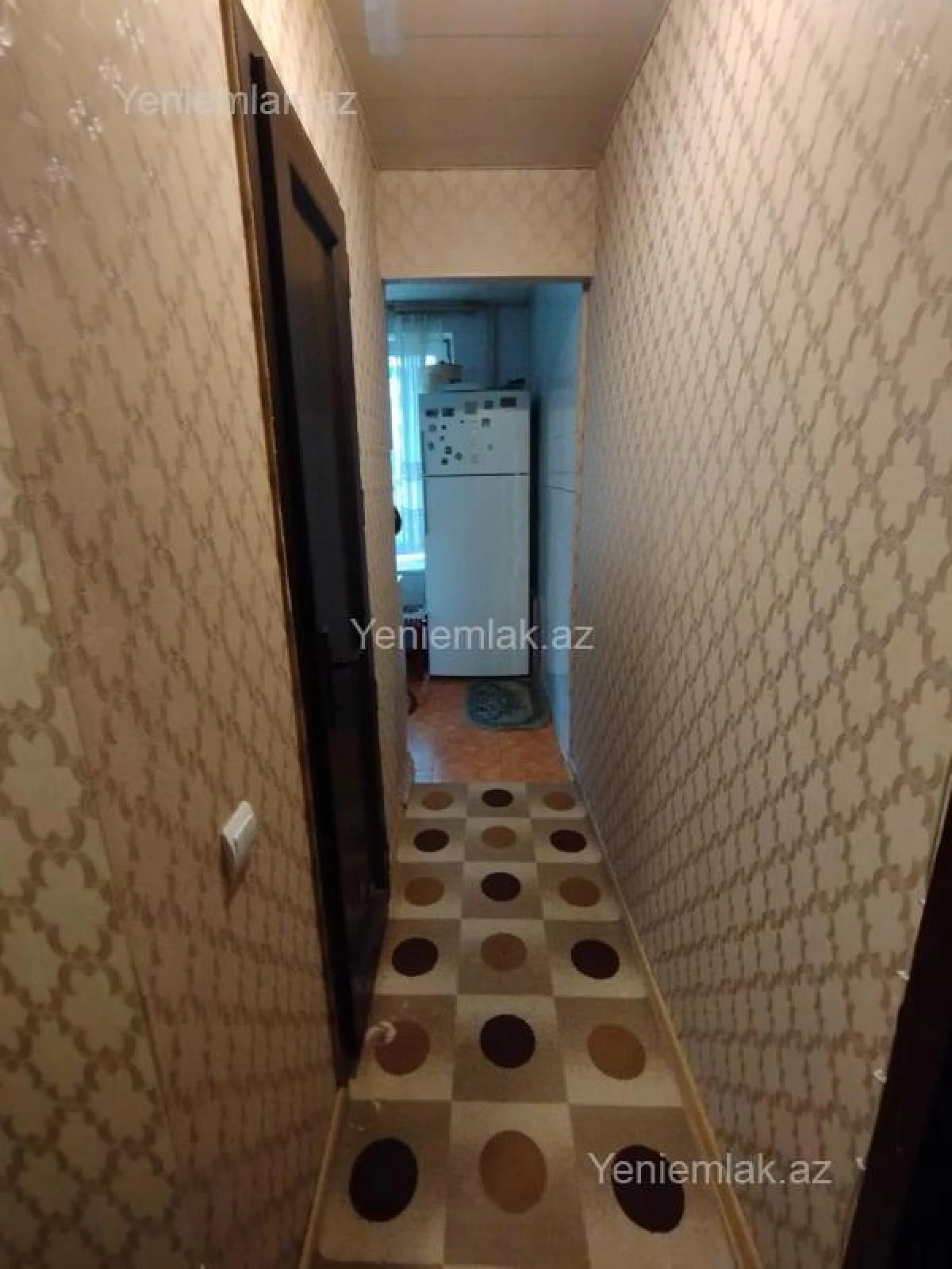 Satılır 3 otaqlı köhnə tikili 70 m²