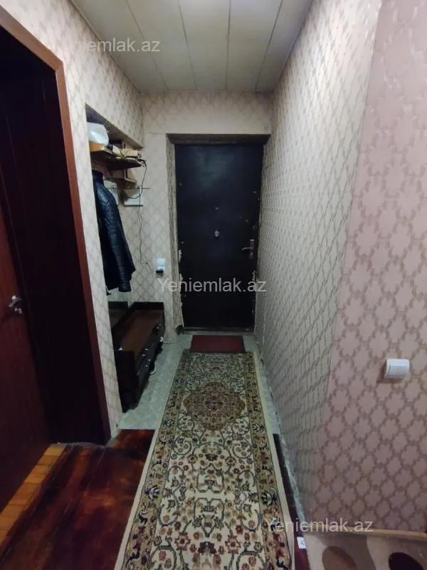 Satılır 3 otaqlı köhnə tikili 70 m²