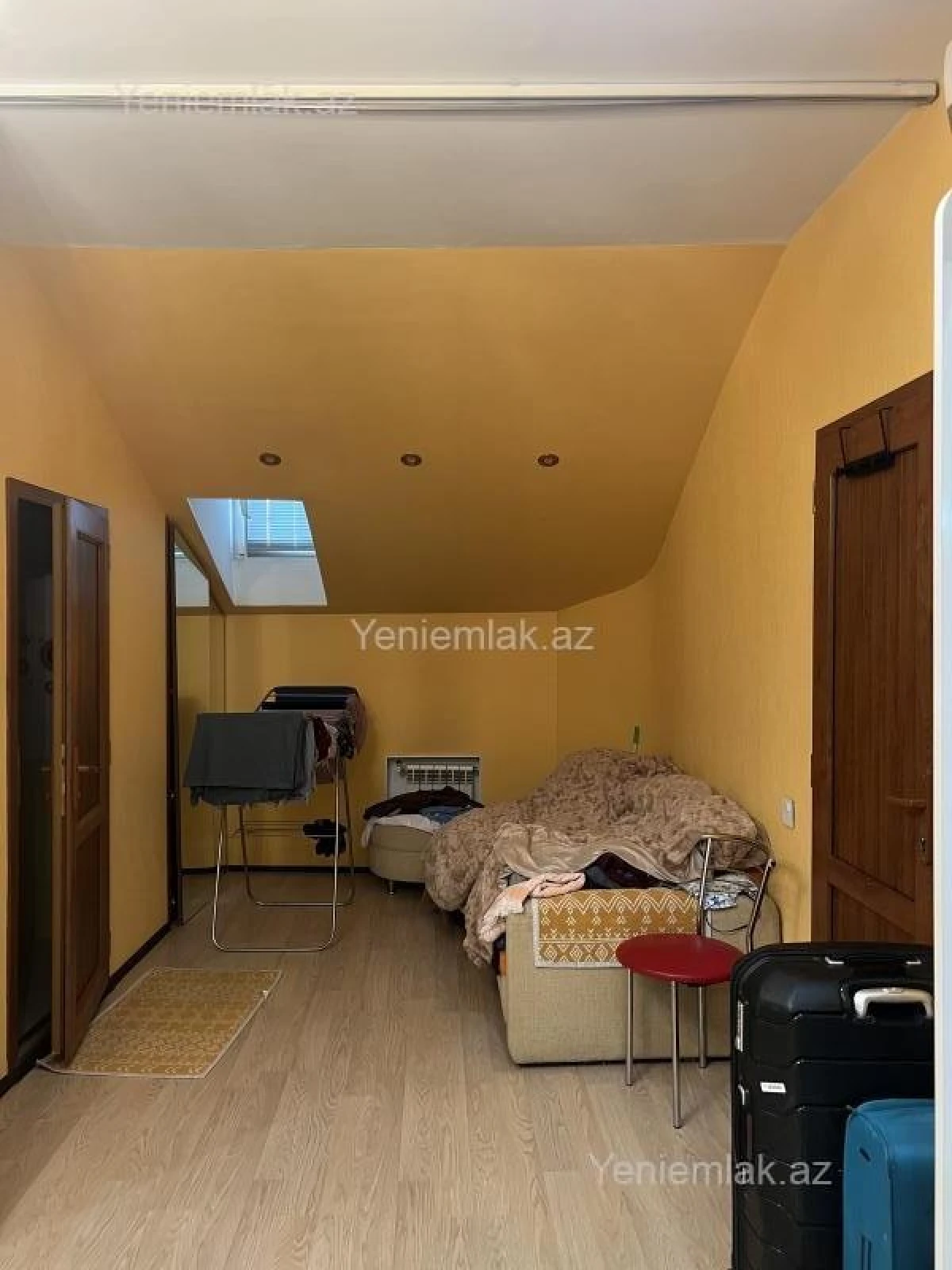 Satılır 2 otaqlı köhnə tikili 58 m²