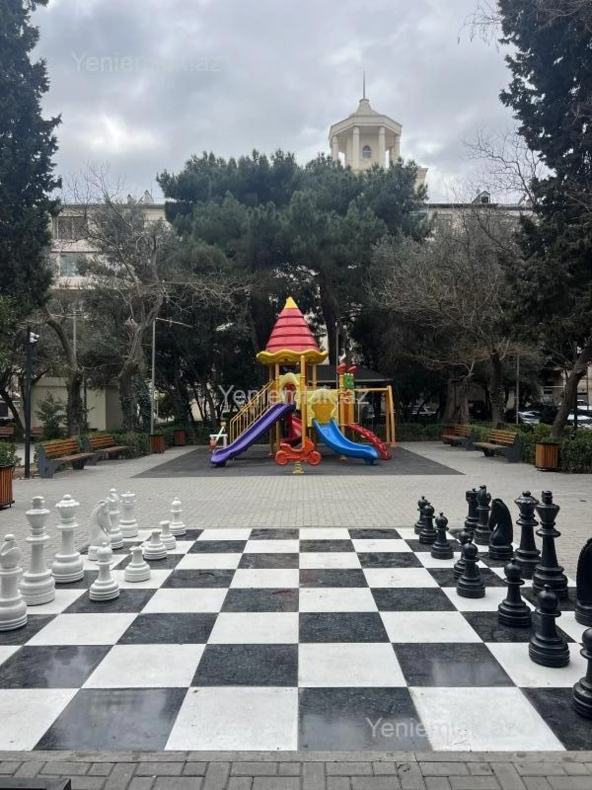 Satılır 2 otaqlı köhnə tikili 58 m²