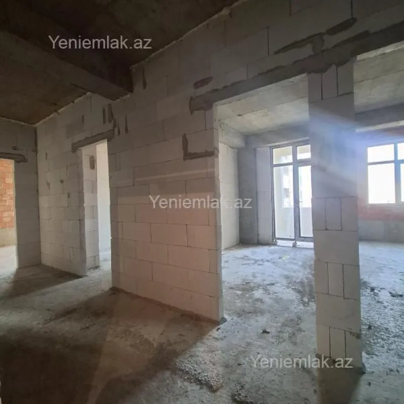 Satılır 4 otaqlı yeni tikili 130 m²