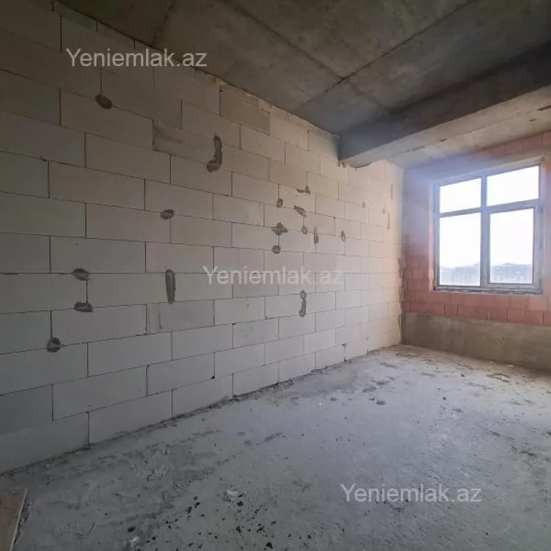 Satılır 4 otaqlı yeni tikili 130 m²