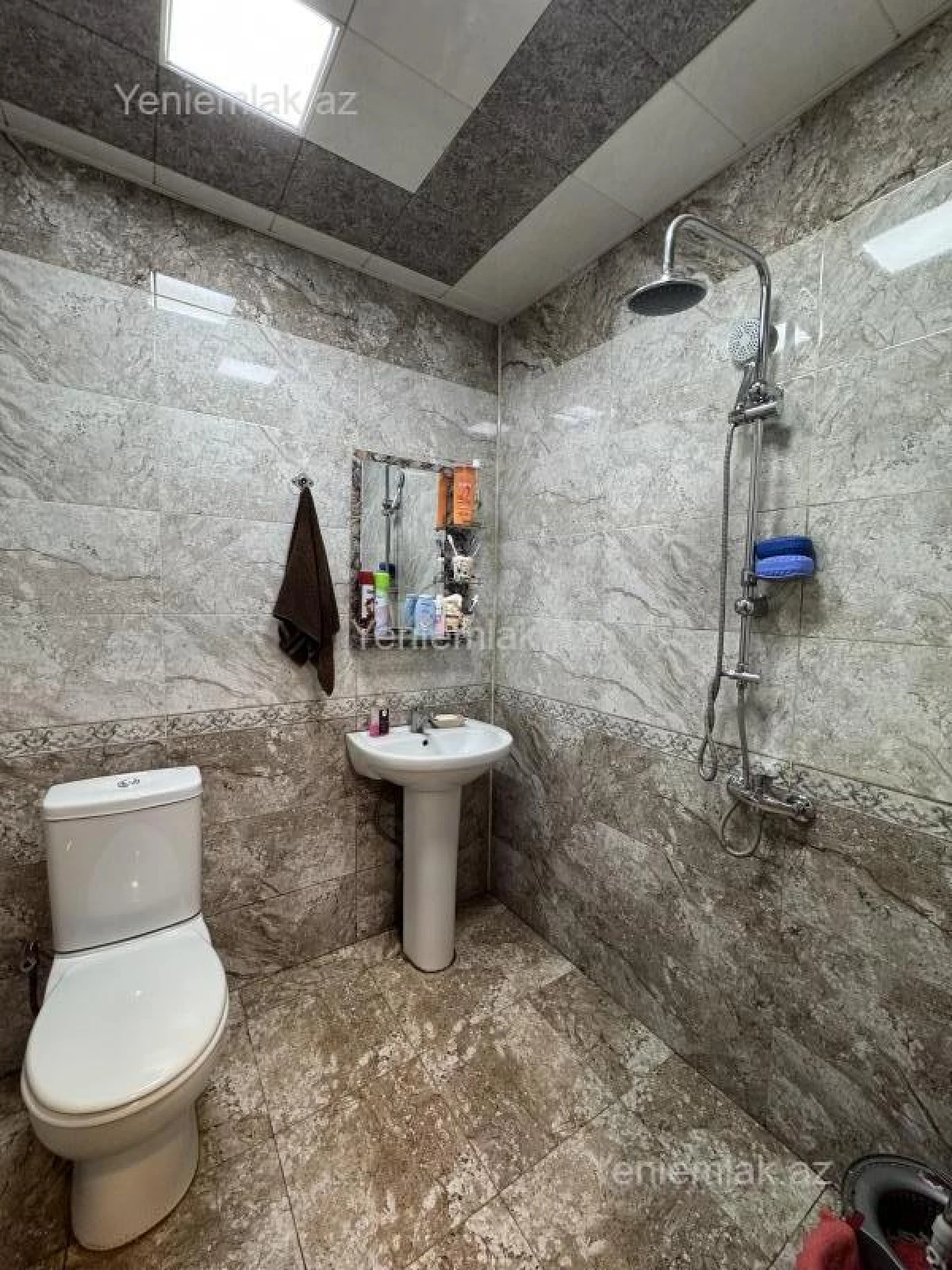 Satılır 2 otaqlı yeni tikili 76 m²