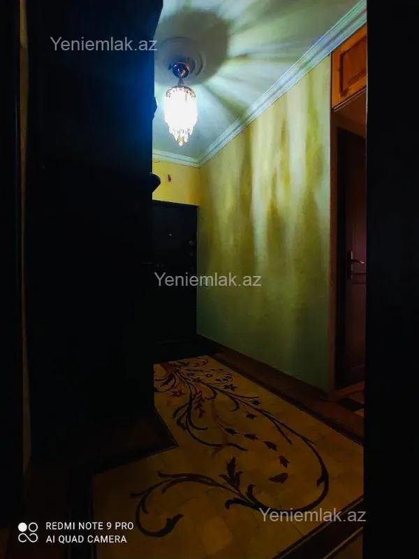 Satılır 3 otaqlı köhnə tikili 80 m²