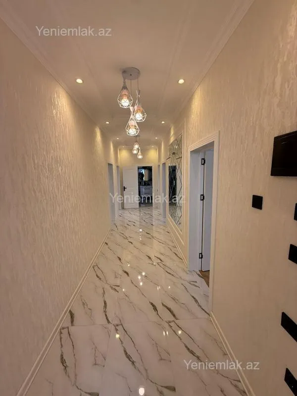 Satılır 4 otaqlı həyət evi 145 m²