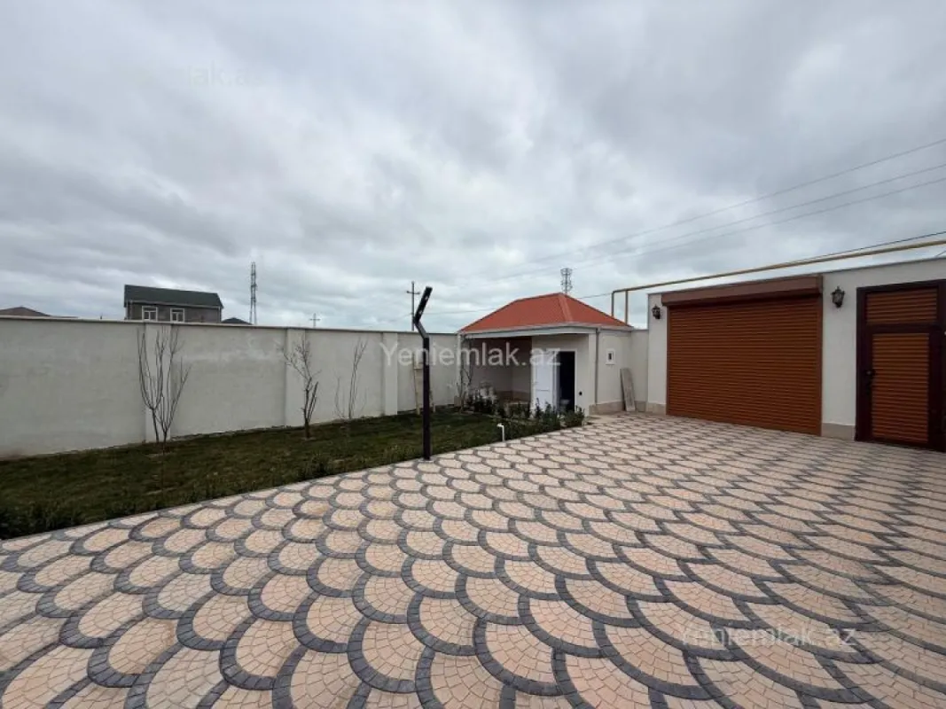 Satılır 4 otaqlı həyət evi 145 m²