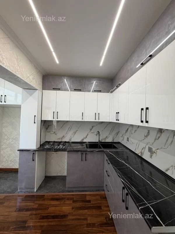 Satılır 3 otaqlı köhnə tikili 72 m²