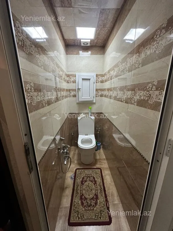 Satılır 4 otaqlı köhnə tikili 120 m²