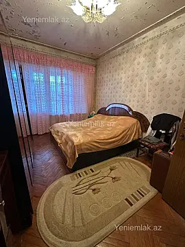 Satılır 4 otaqlı köhnə tikili 120 m²