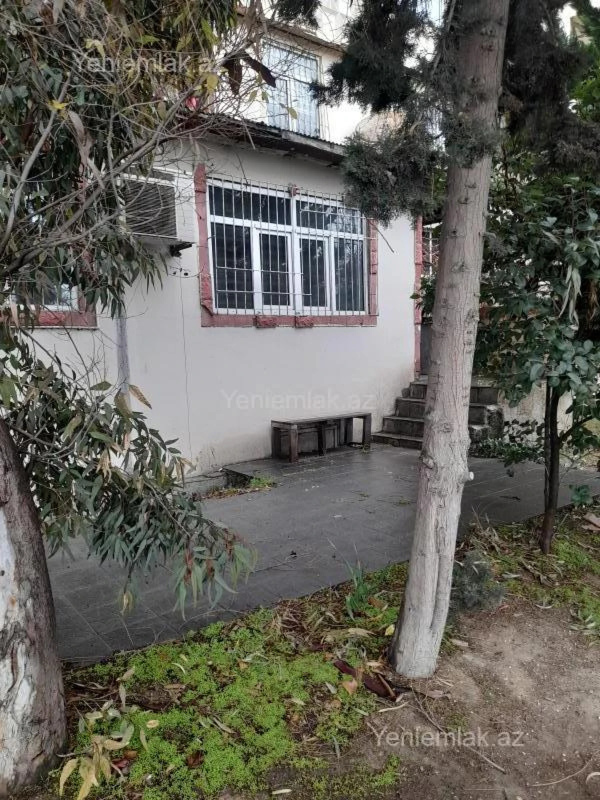 Satılır 3 otaqlı köhnə tikili 82 m²
