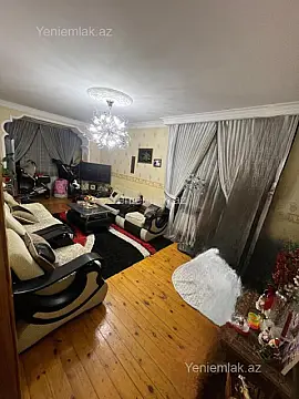 Satılır 5 otaqlı köhnə tikili 115 m²