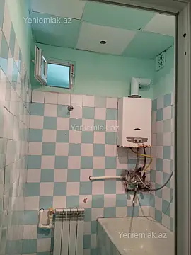 Satılır 2 otaqlı köhnə tikili 60 m²