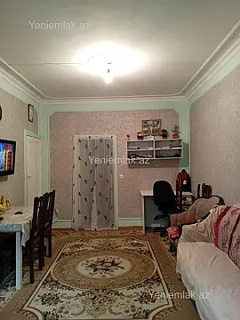 Satılır 2 otaqlı köhnə tikili 60 m²