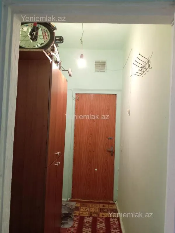 Satılır 2 otaqlı köhnə tikili 60 m²