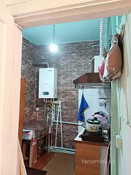 Satılır 2 otaqlı köhnə tikili 60 m²
