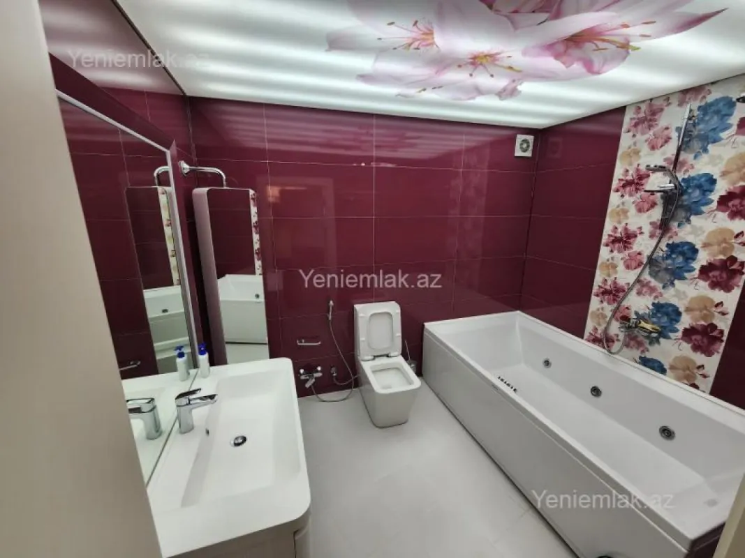 Satılır 5 otaqlı yeni tikili 230 m²