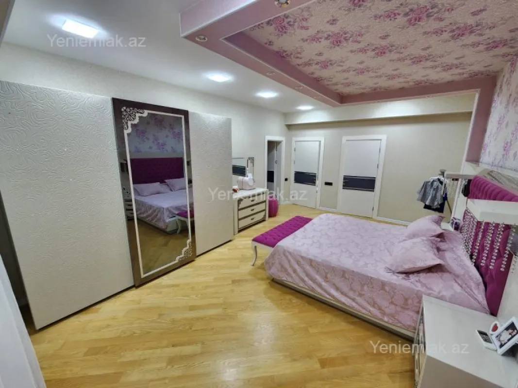 Satılır 5 otaqlı yeni tikili 230 m²