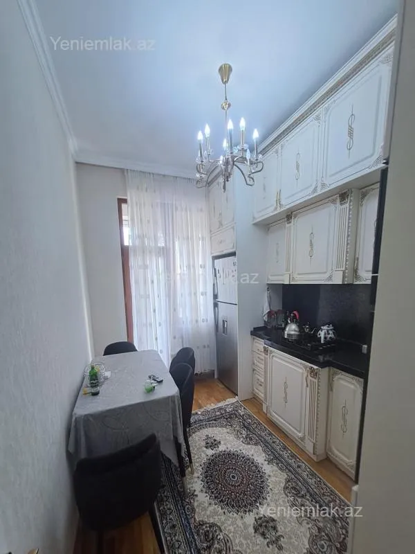 Satılır 4 otaqlı yeni tikili 110 m²
