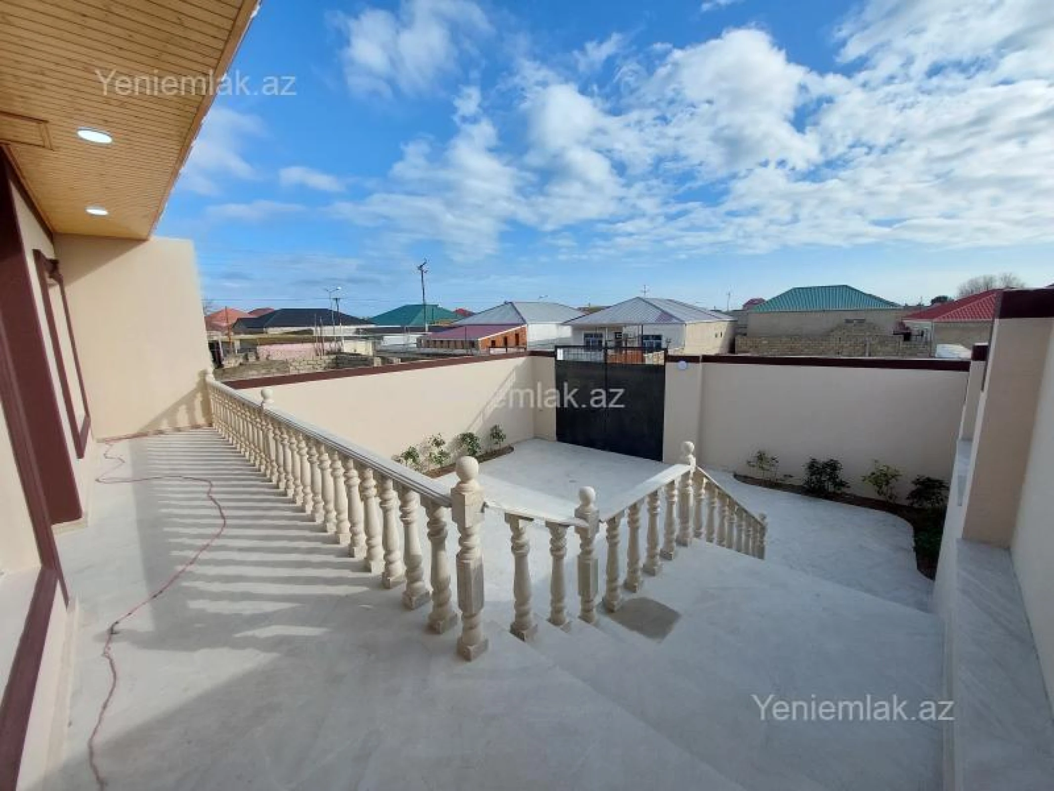 Satılır 3 otaqlı həyət evi 105 m²