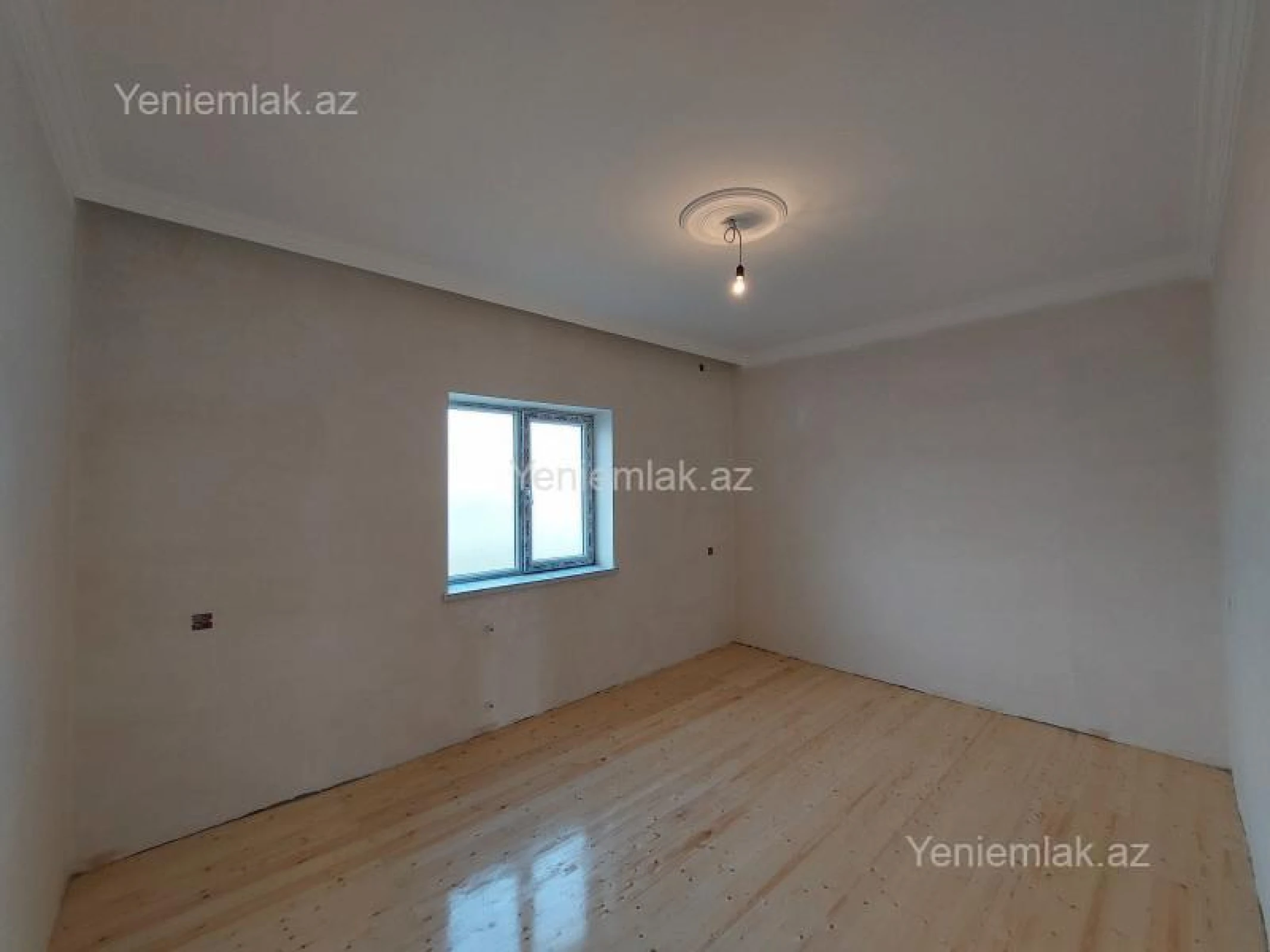 Satılır 3 otaqlı həyət evi 105 m²
