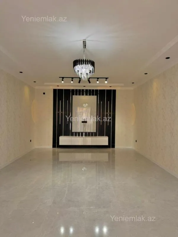 Satılır 4 otaqlı həyət evi 180 m²