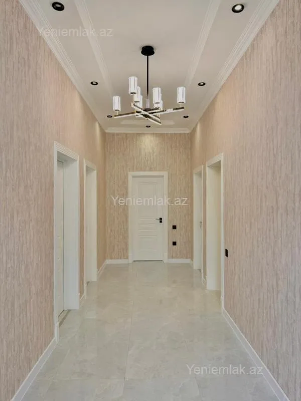 Satılır 4 otaqlı həyət evi 180 m²