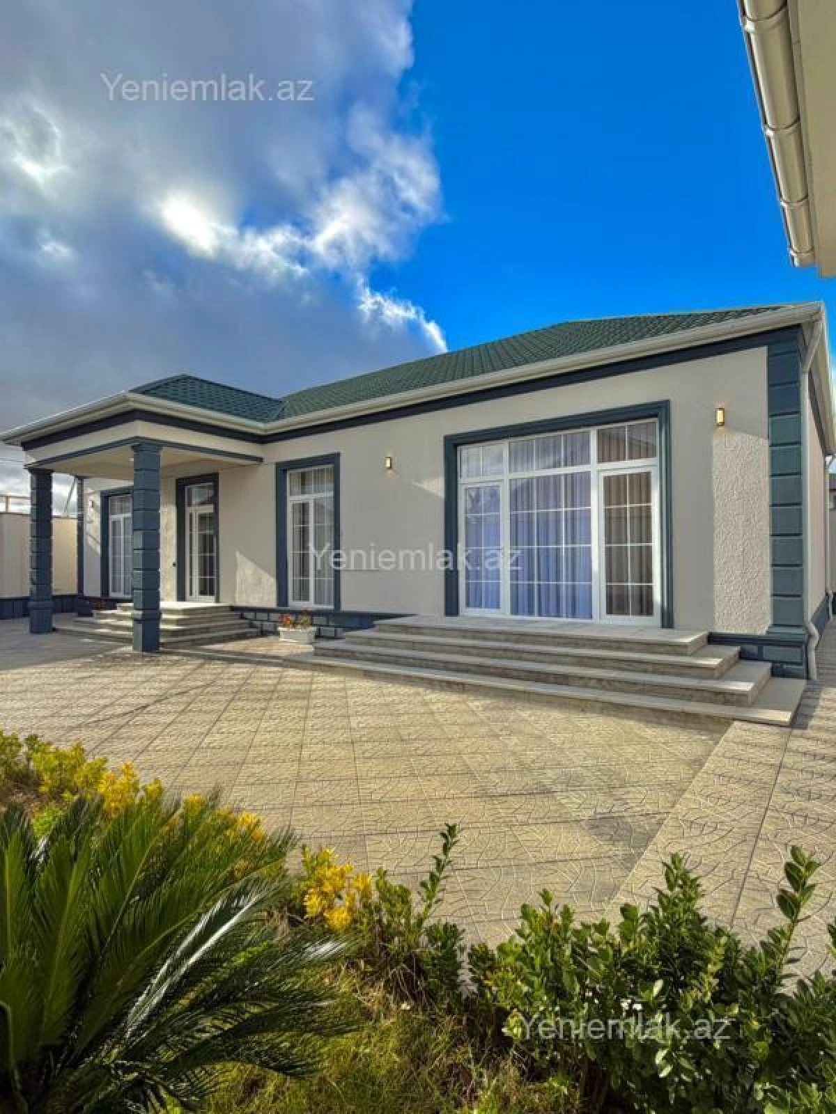 Satılır 4 otaqlı həyət evi 180 m²