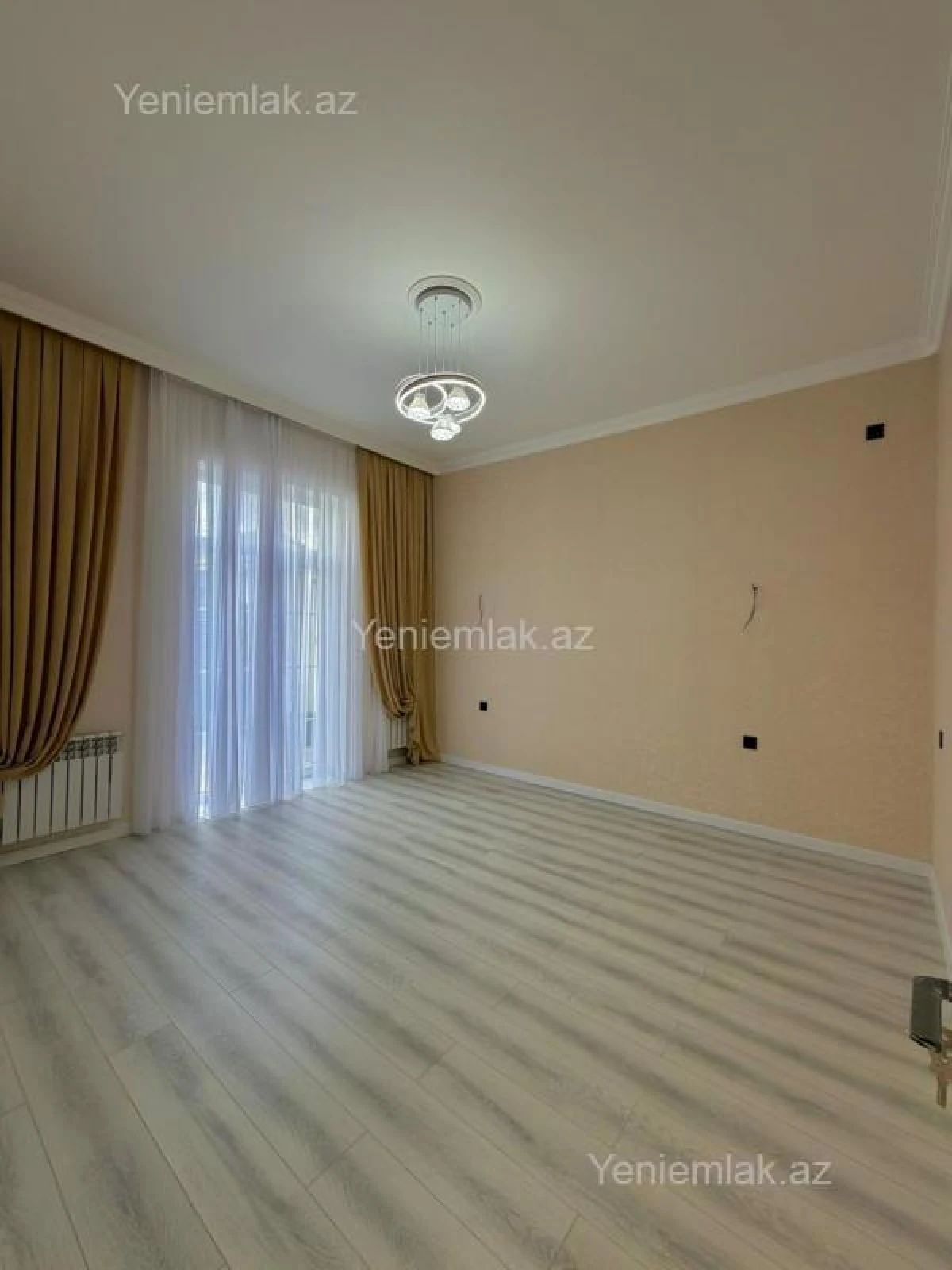 Satılır 4 otaqlı həyət evi 180 m²