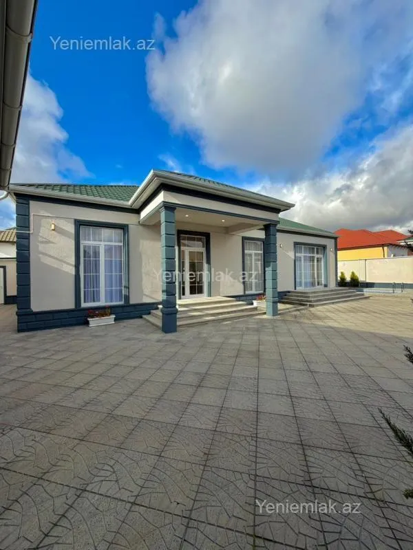Satılır 4 otaqlı həyət evi 180 m²