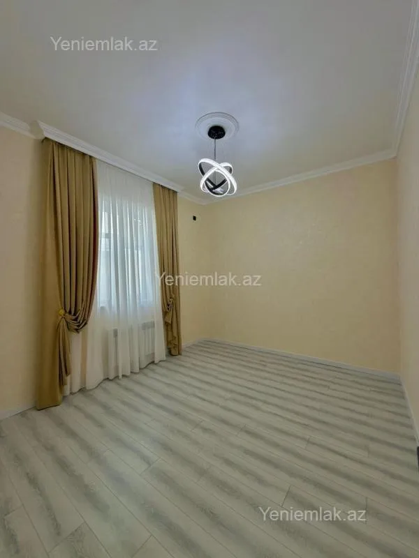 Satılır 4 otaqlı həyət evi 180 m²