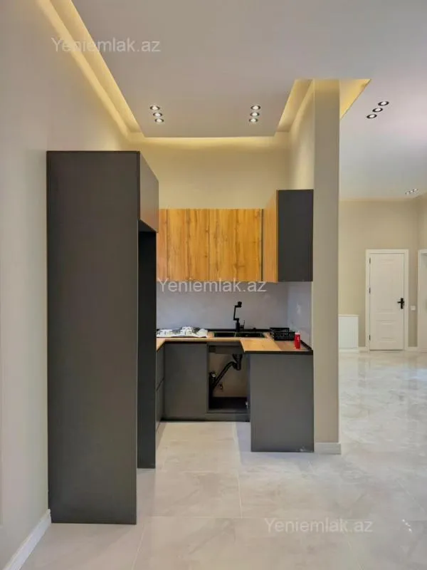 Satılır 4 otaqlı həyət evi 140 m²